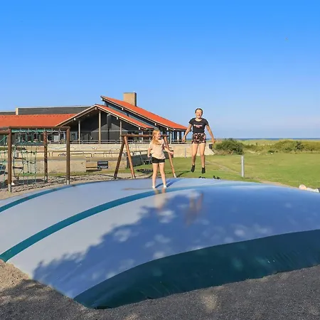L Holiday home